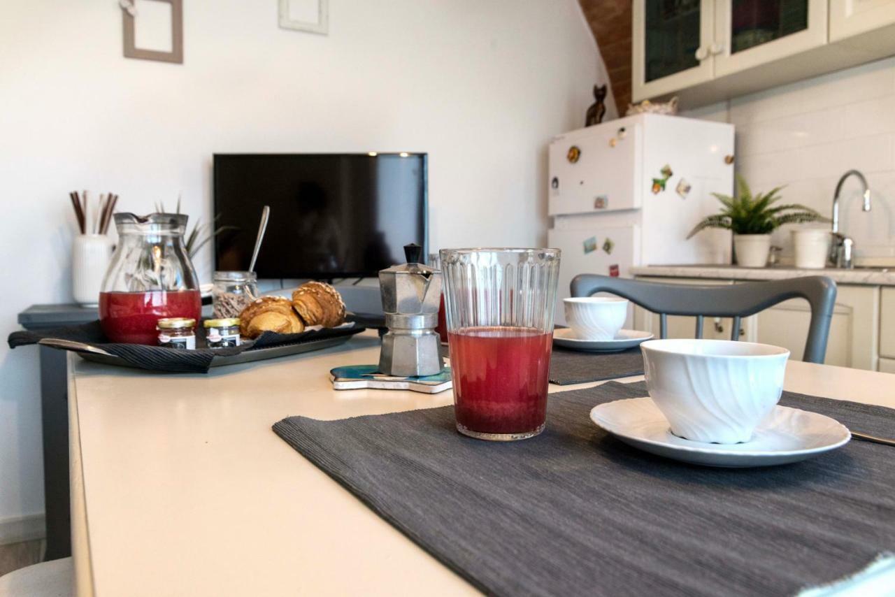 Tosca'S House Apartment Palaia Bagian luar foto