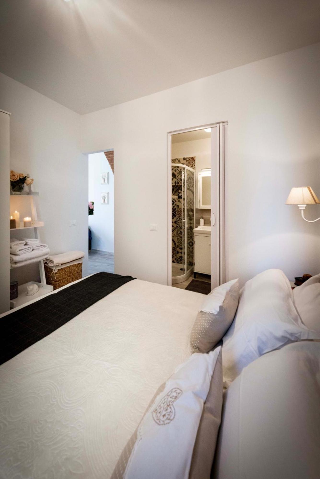 Tosca'S House Apartment Palaia Bagian luar foto
